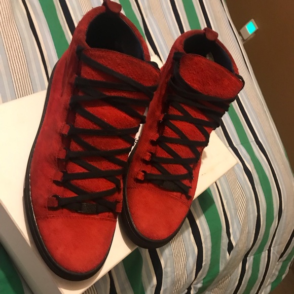 Balenciaga Arenas - Picture 1 of 8